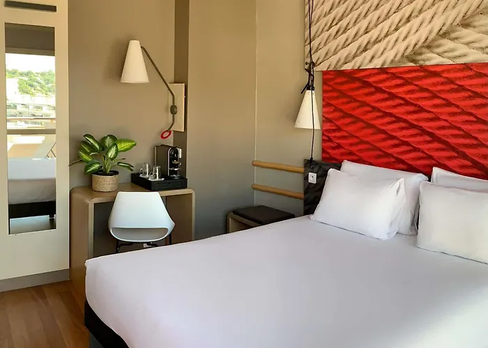 Ibis La Bocca Hotel 3*