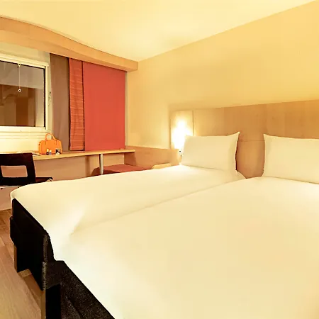 ホテル Ibis La Bocca 3*