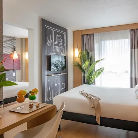 Ibis La Bocca 3*