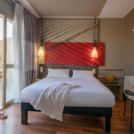 Ibis La Bocca 3*