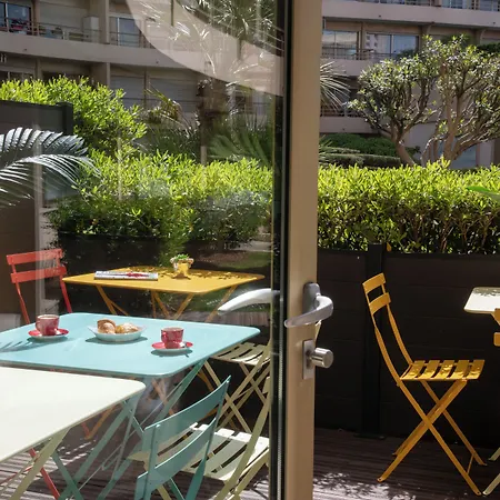 Ibis La Bocca ホテル 3*