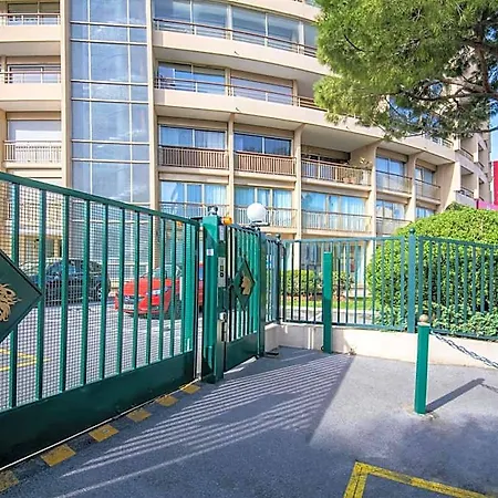 Hotel Ibis La Bocca 3*