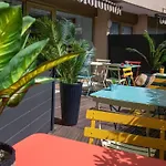Ibis 칸 플라주 라 보카