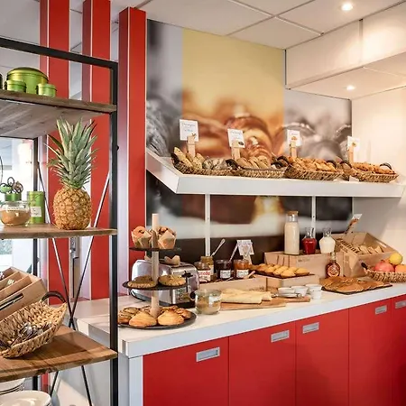 Ibis La Bocca Отель