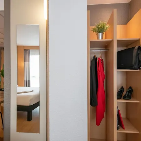 Ibis La Bocca Отель